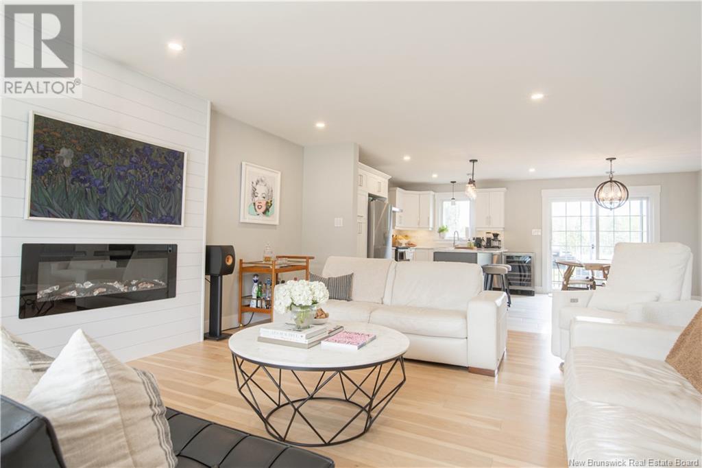 Property at 124 Des Eleves image 4