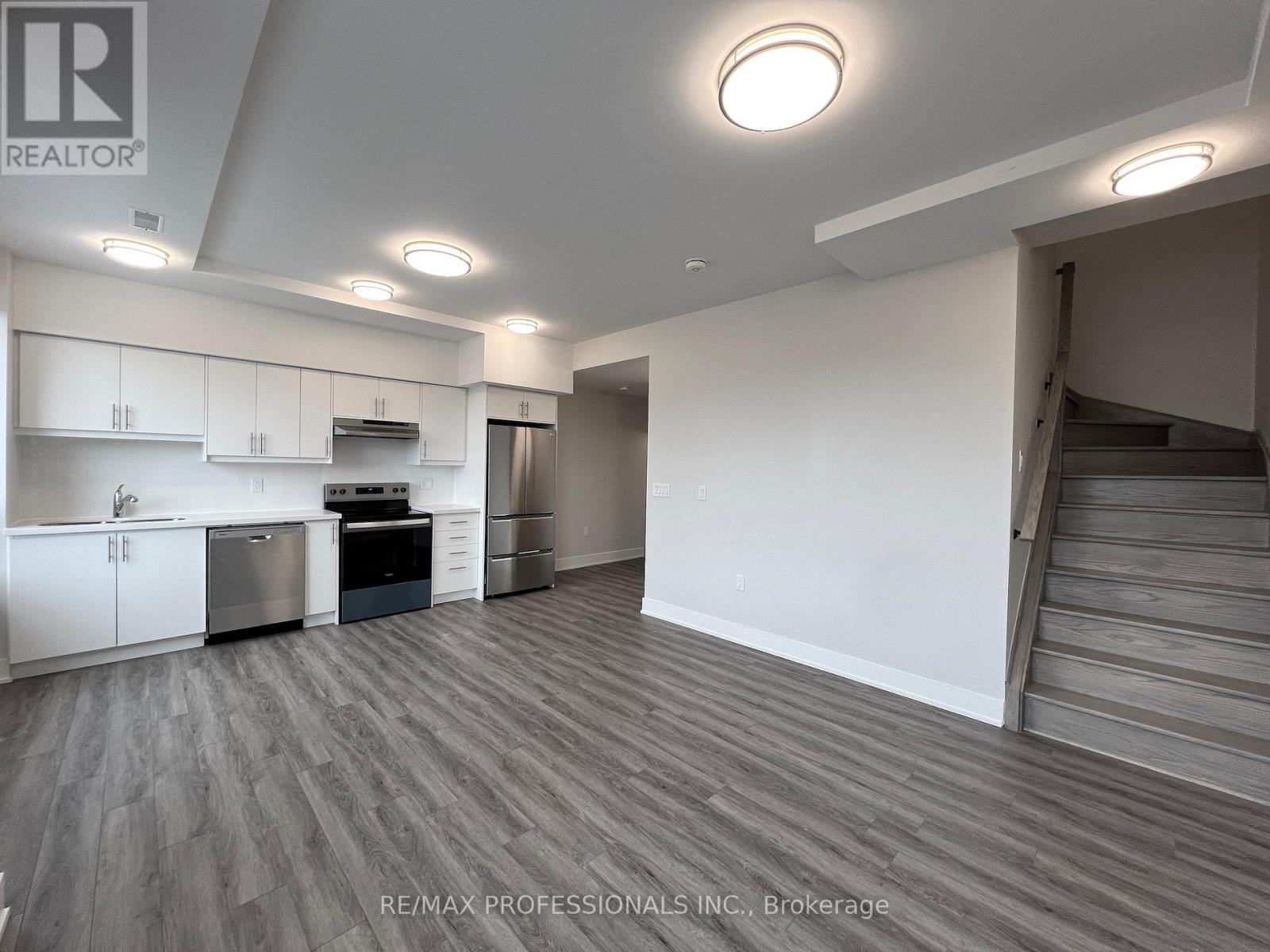 133 - 62 Dixfield Drive, Toronto, Ontario  M9C 3W1 - Photo 5 - W12217960