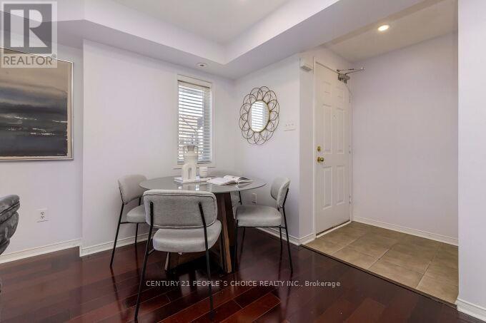 353 - 4975 Southampton Drive, Mississauga, Ontario  L5M 8C6 - Photo 5 - W12217963