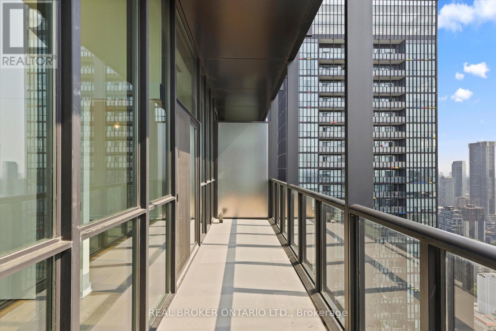 Ph 4403 - 110 Charles Street E, Toronto, Ontario  M4Y 1T5 - Photo 17 - C12214929