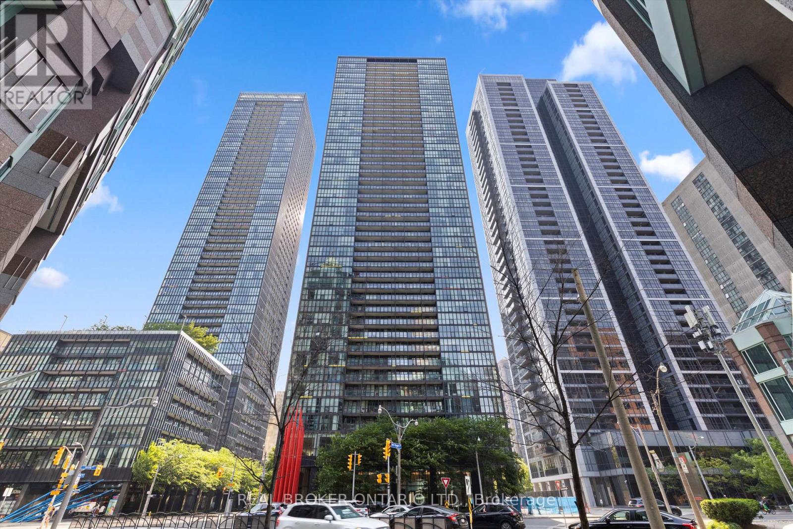 PH 4403 - 110 CHARLES STREET E, Toronto, Ontario