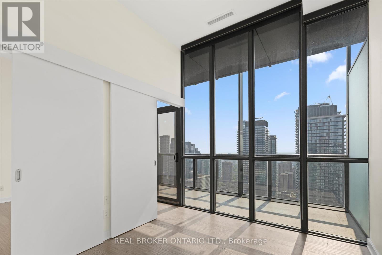 Ph 4403 - 110 Charles Street E, Toronto, Ontario  M4Y 1T5 - Photo 24 - C12214929