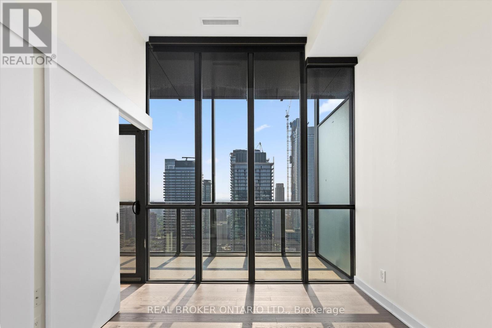 Ph 4403 - 110 Charles Street E, Toronto, Ontario  M4Y 1T5 - Photo 23 - C12214929