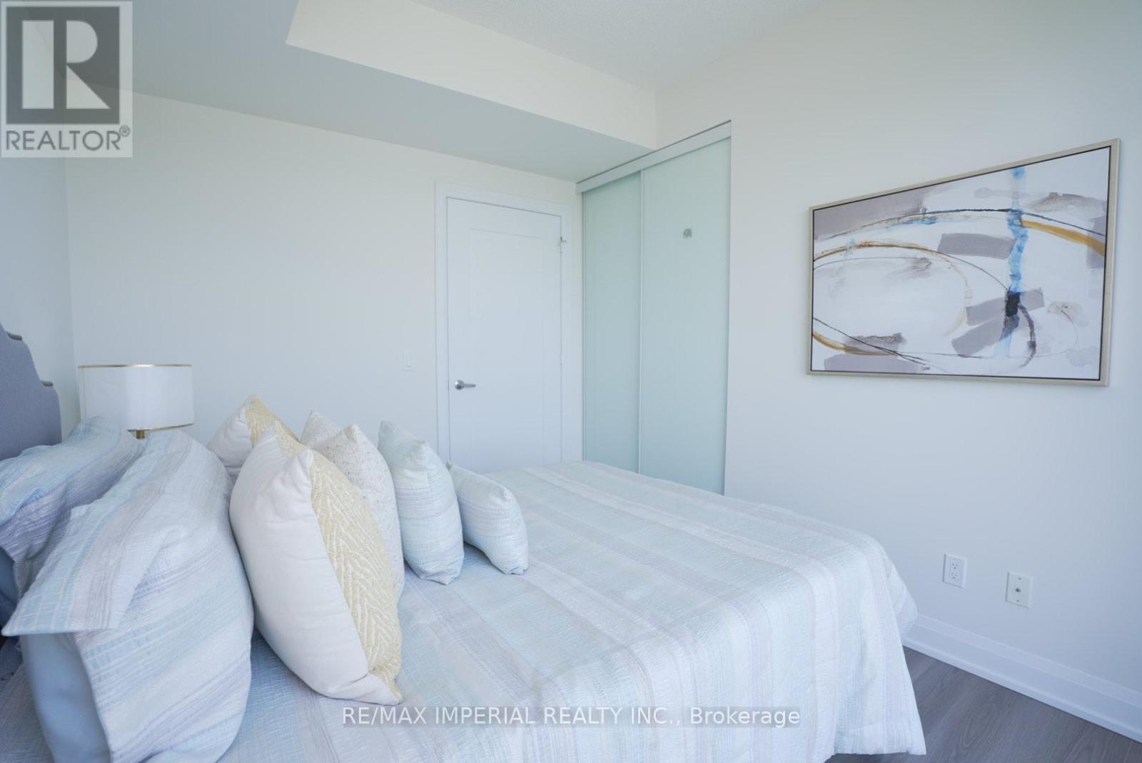 2303 - 18 Graydon Hall Drive, Toronto, Ontario  M3A 2Z9 - Photo 8 - C12214968