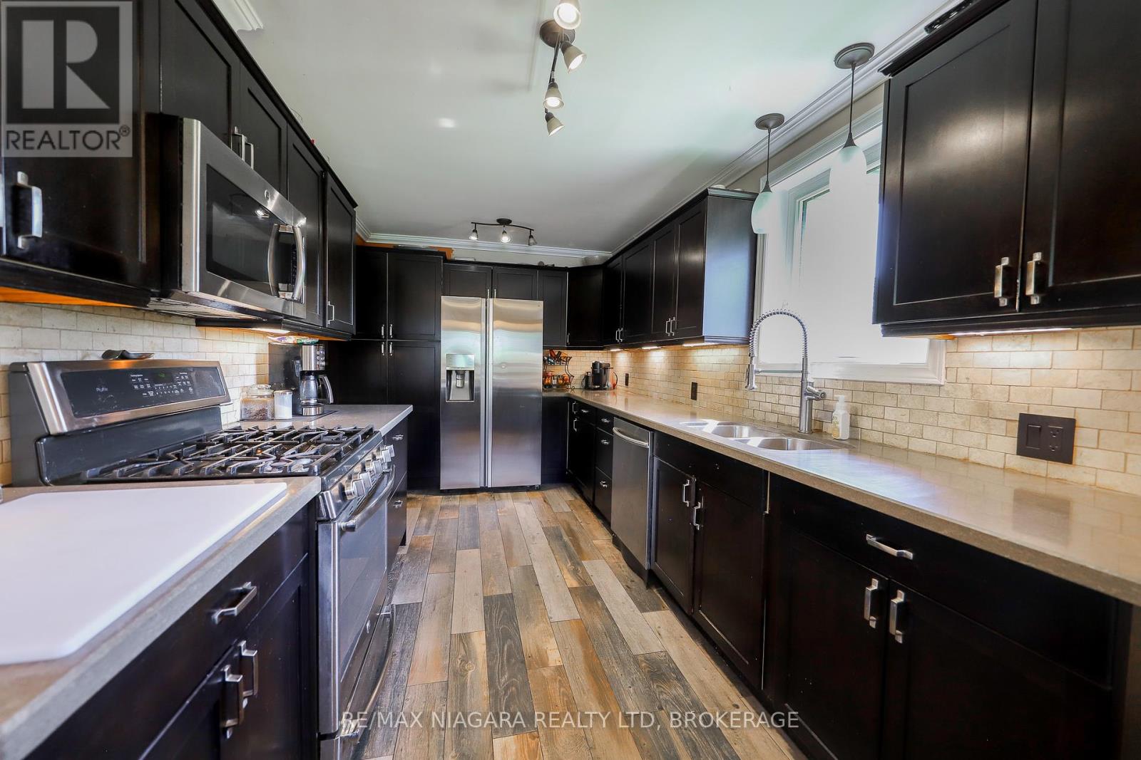 57 Townline Road W, Thorold (Thorold Downtown), Ontario  L2V 2M3 - Photo 8 - X12217123
