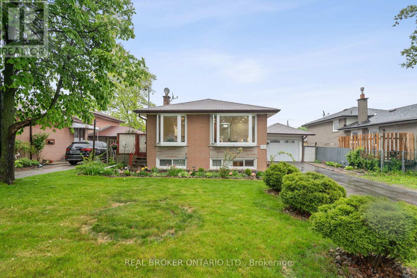 933 Scarborough Golf Clb Road, Toronto, Ontario  M1G 1J8 - Photo 1 - E12166752