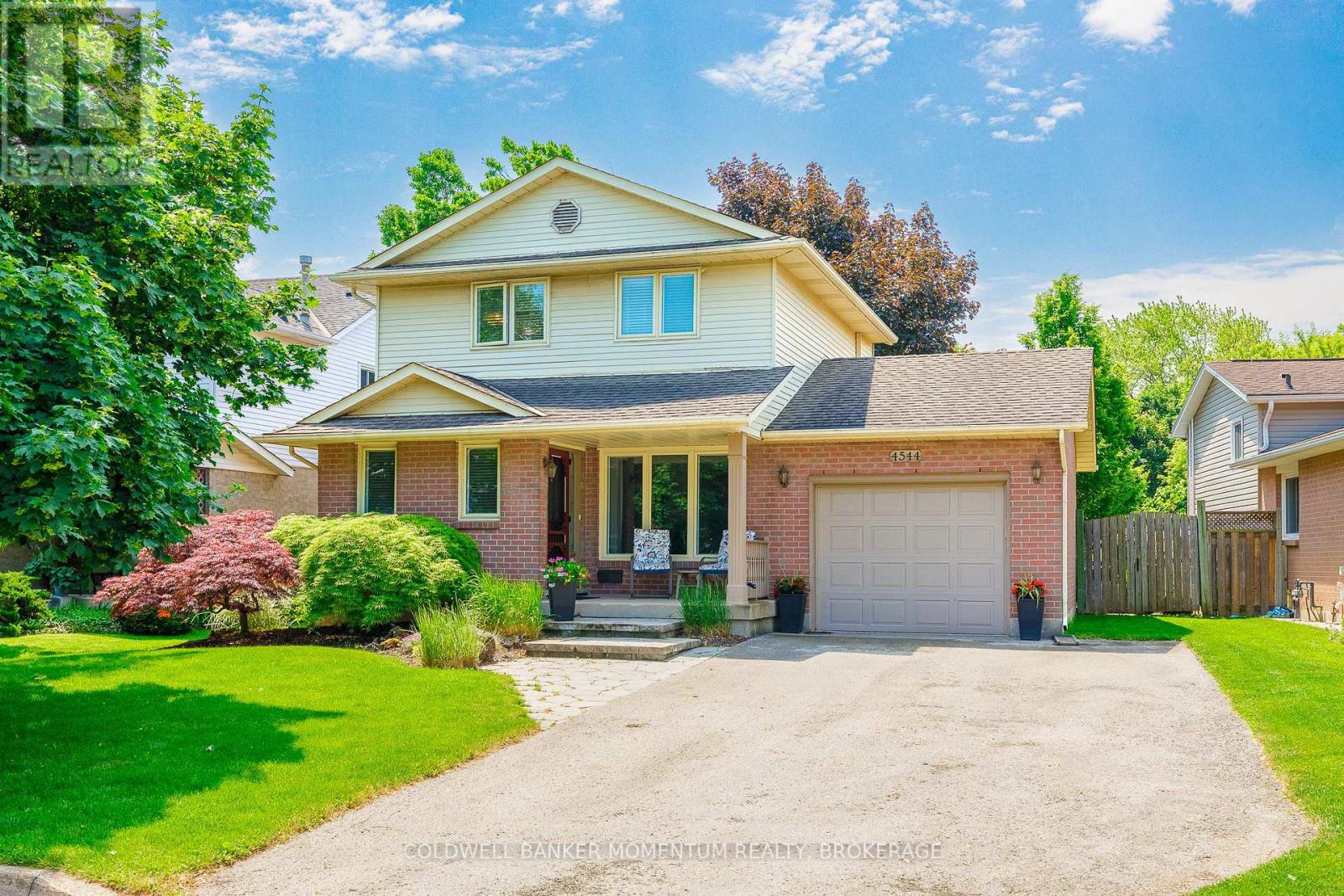 Property at 4544 IVY GARDENS CRESCENT image 1