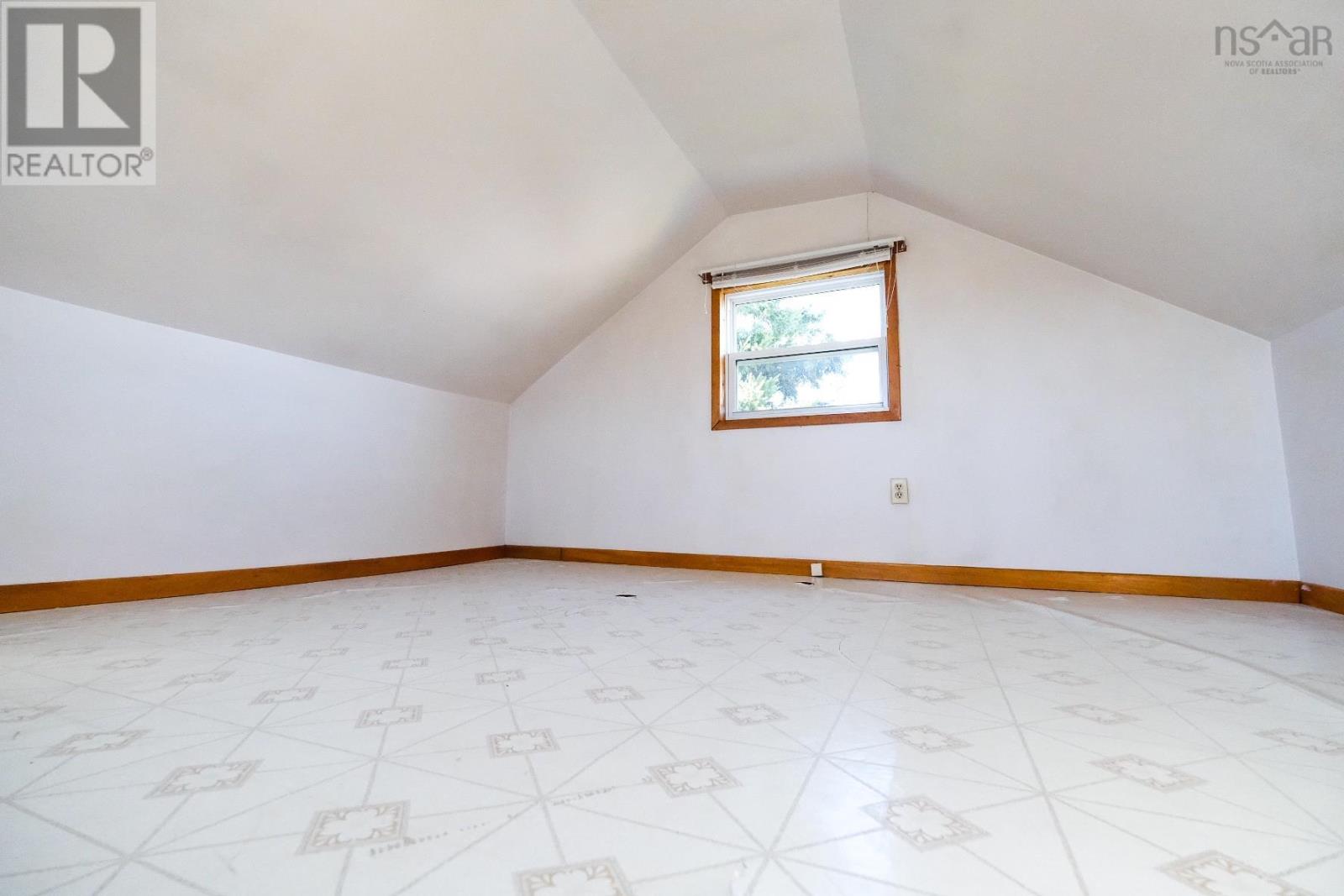 3094 East Avenue, New Waterford, Nova Scotia  B1H 1S1 - Photo 15 - 202510146