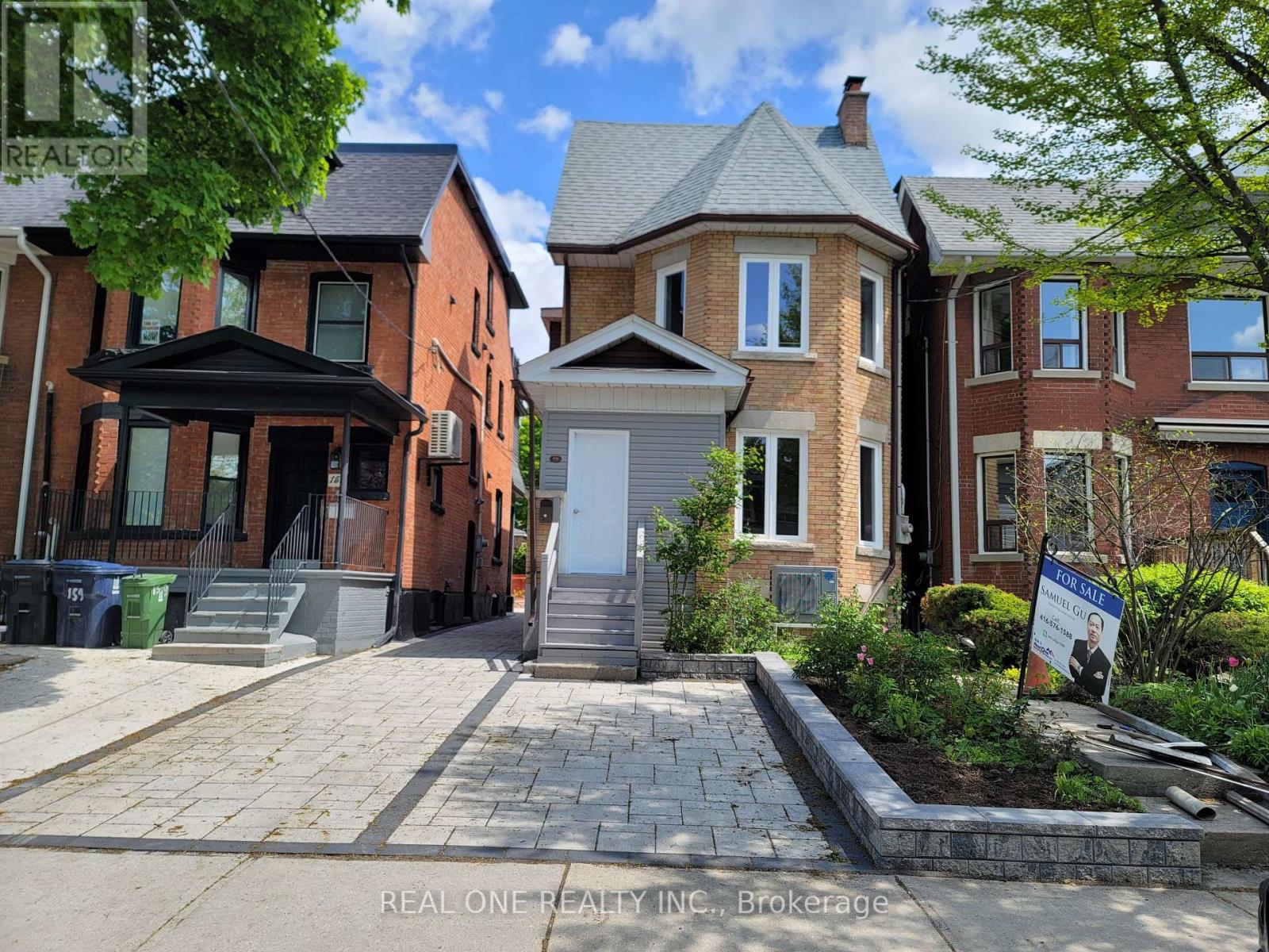 Property at 157 GLENHOLME AVENUE image 1