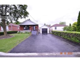 34 CROSLAND DRIVE, Toronto, Ontario