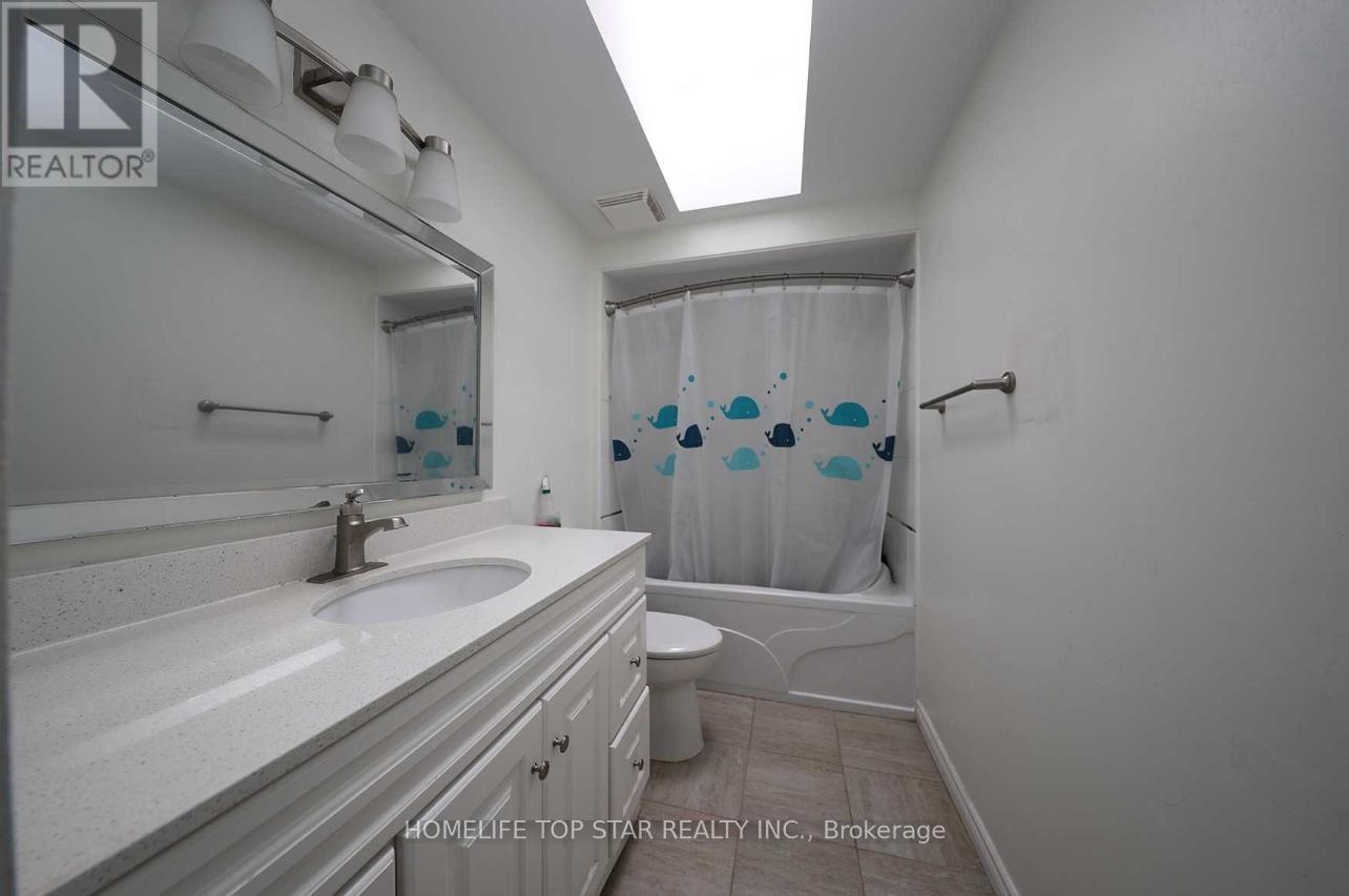 32 Millington Crescent, Ajax, Ontario  L1T 1R3 - Photo 11 - E12217997