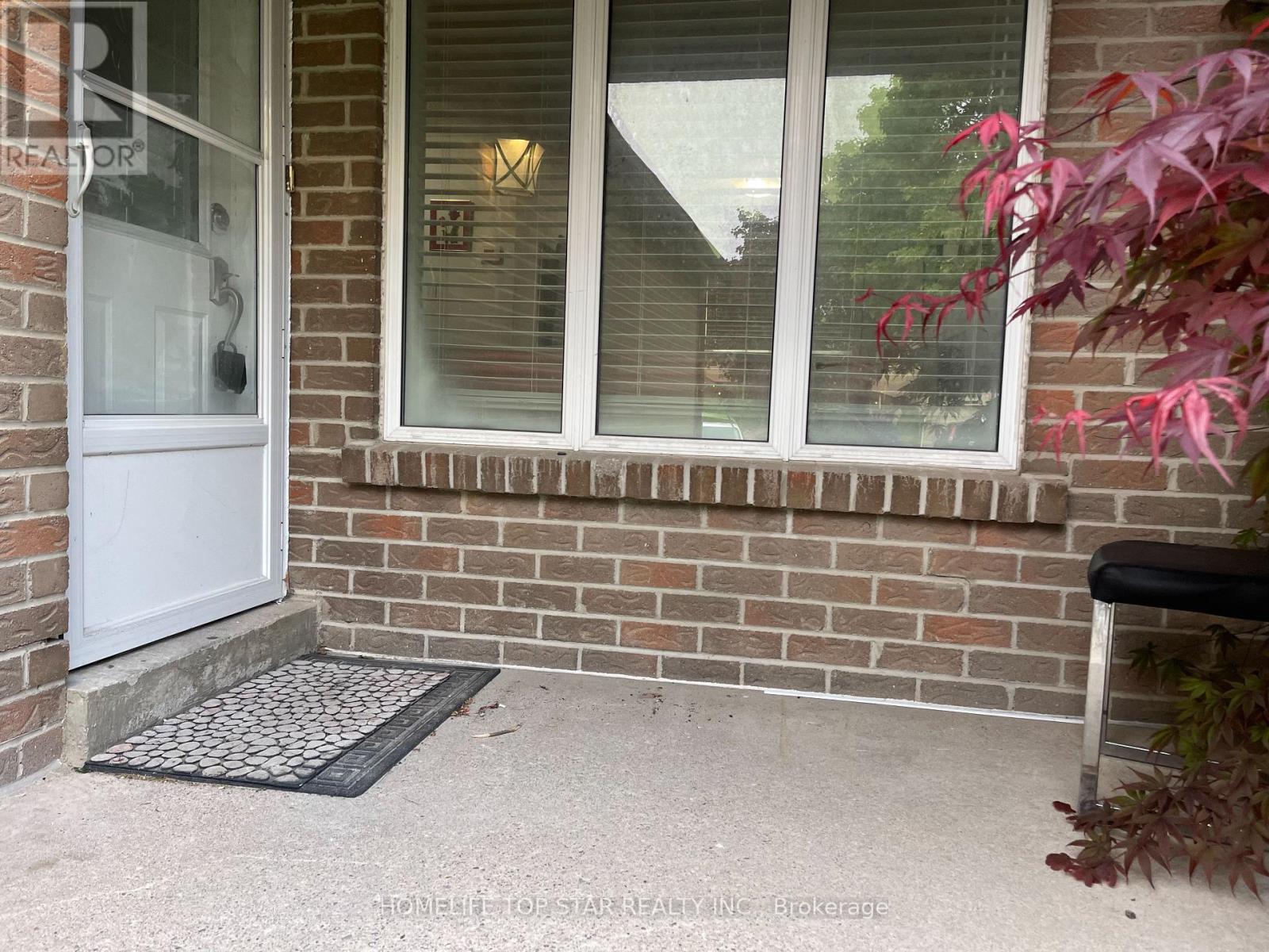 32 Millington Crescent, Ajax, Ontario  L1T 1R3 - Photo 2 - E12217997