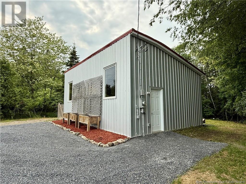 30 Beardsley Road, Lower Woodstock, New Brunswick  E7M 4A6 - Photo 4 - NB120657
