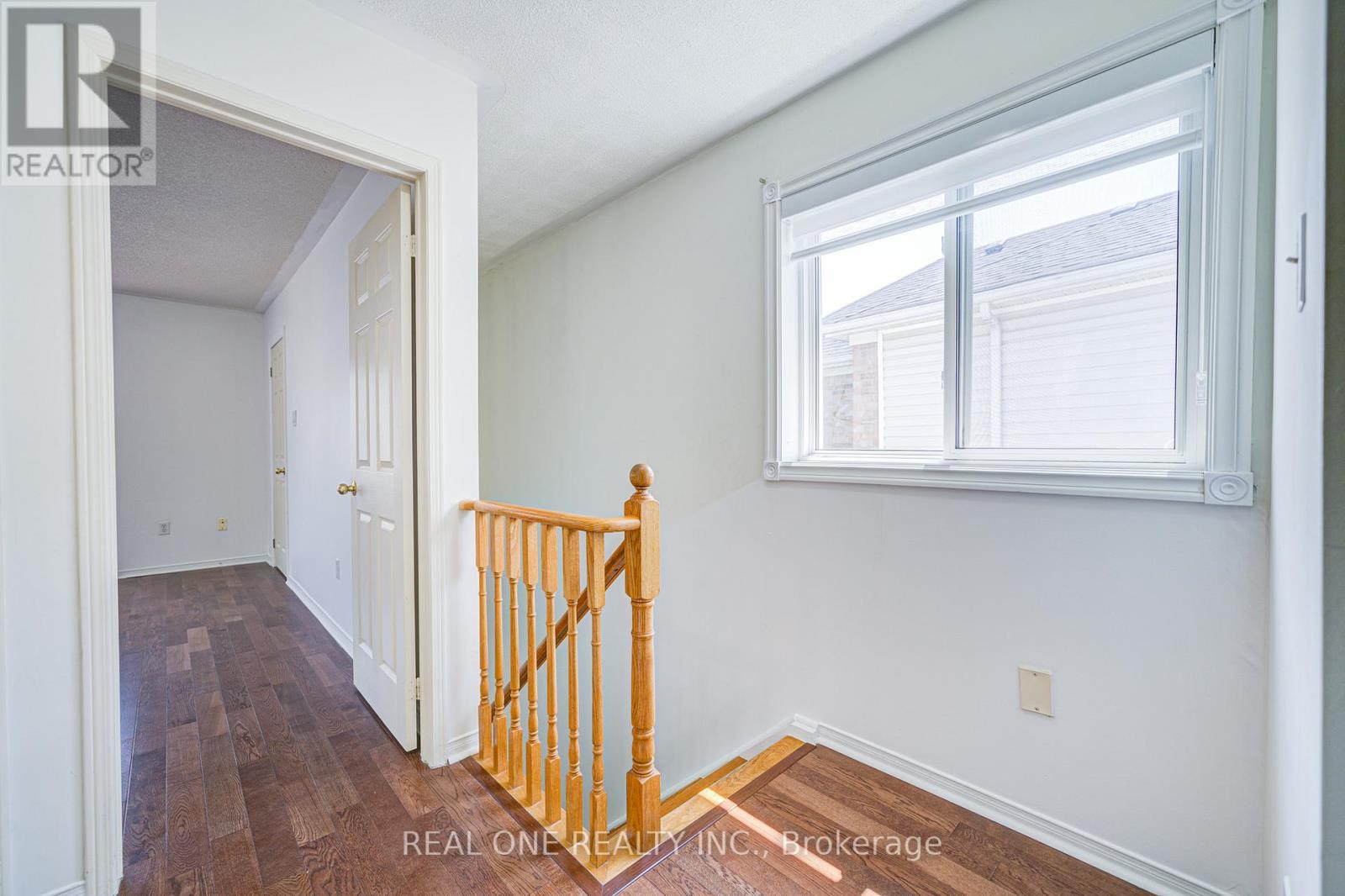 2899 Westbury Court, Mississauga, Ontario  L5M 6B2 - Photo 16 - W12217967