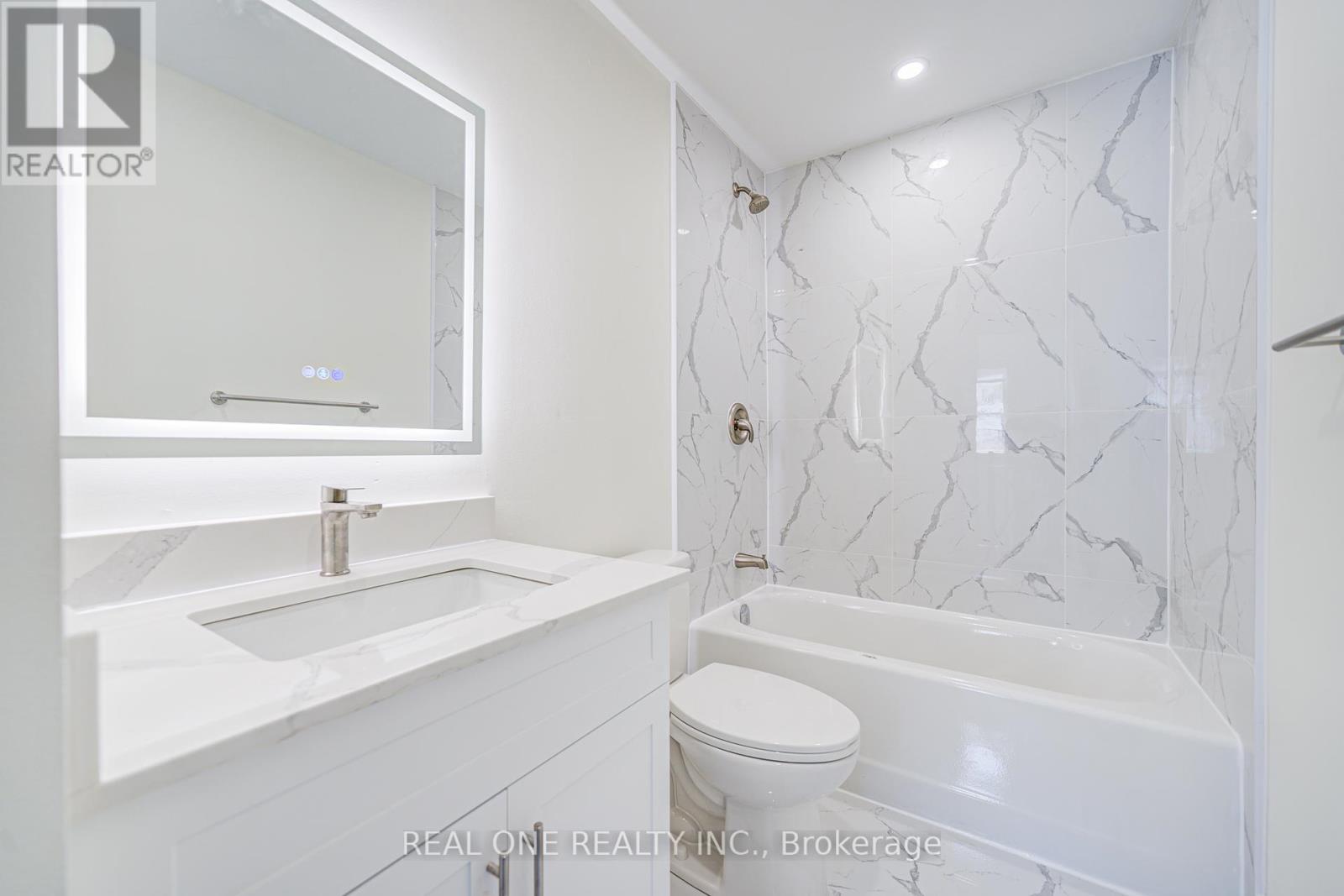 2899 Westbury Court, Mississauga, Ontario  L5M 6B2 - Photo 21 - W12217967