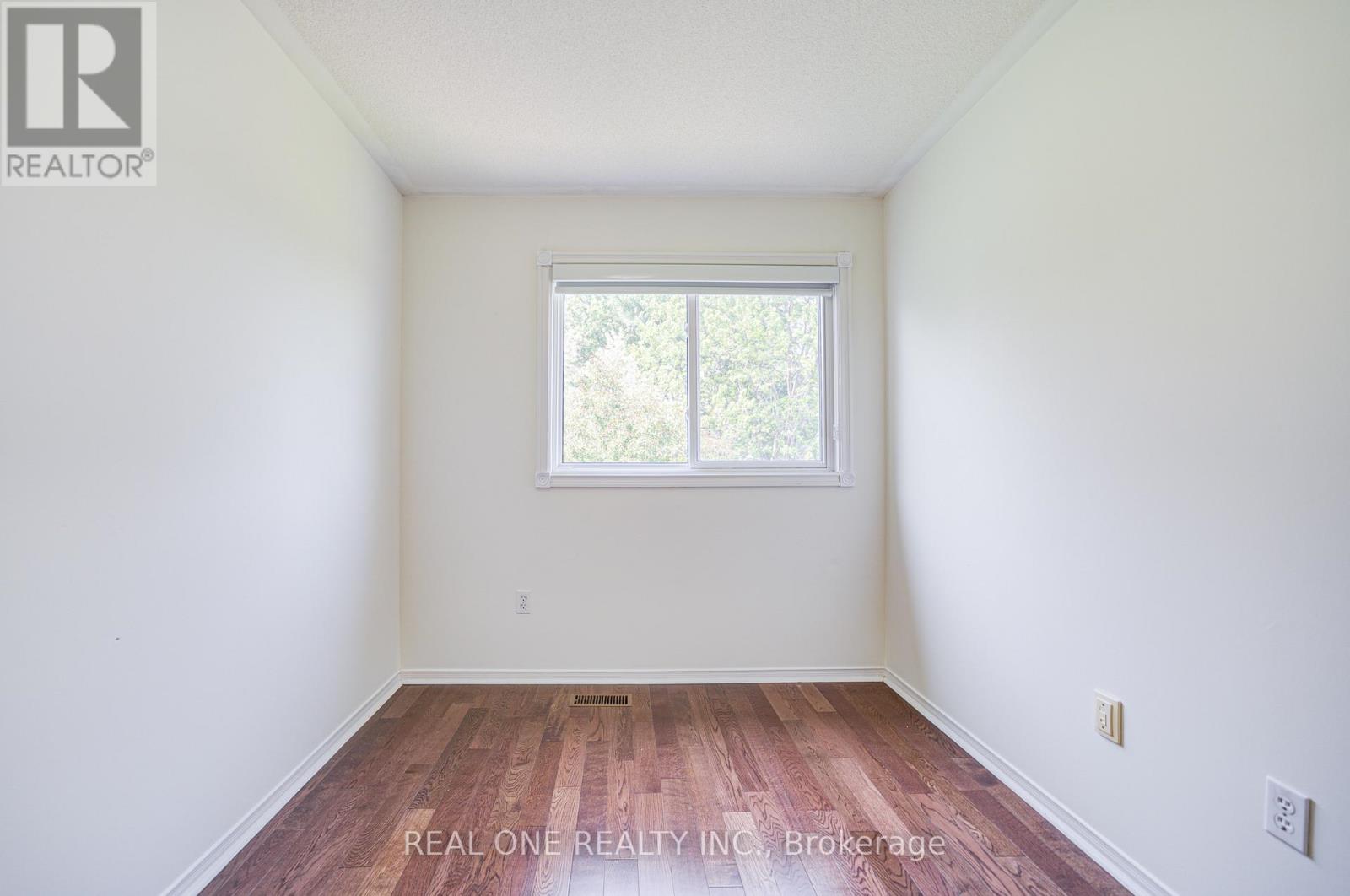 2899 Westbury Court, Mississauga, Ontario  L5M 6B2 - Photo 22 - W12217967