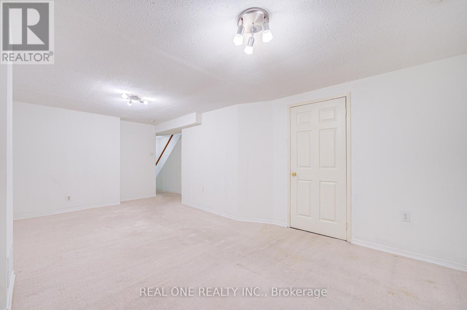 2899 Westbury Court, Mississauga, Ontario  L5M 6B2 - Photo 29 - W12217967
