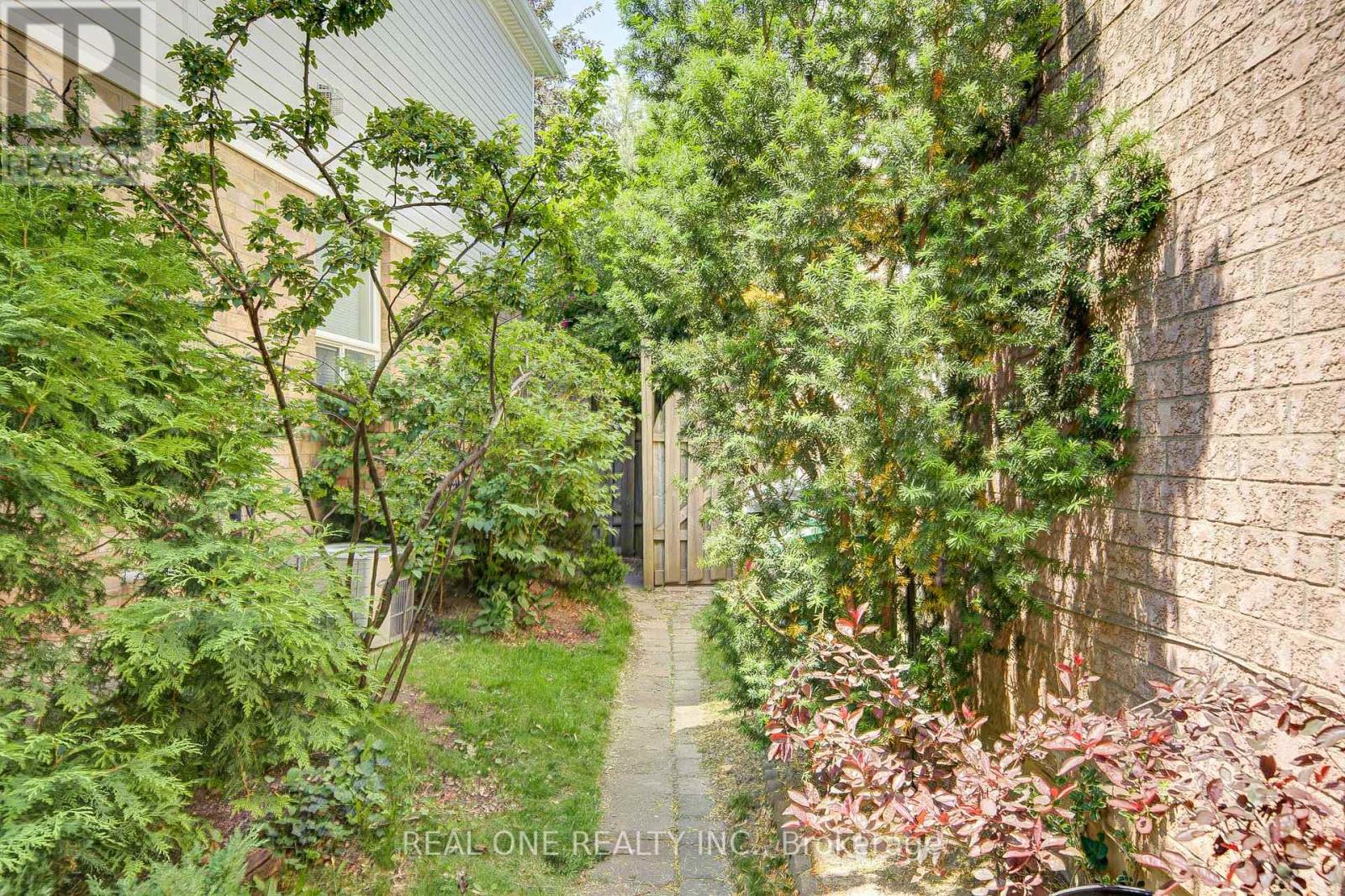 2899 Westbury Court, Mississauga, Ontario  L5M 6B2 - Photo 30 - W12217967