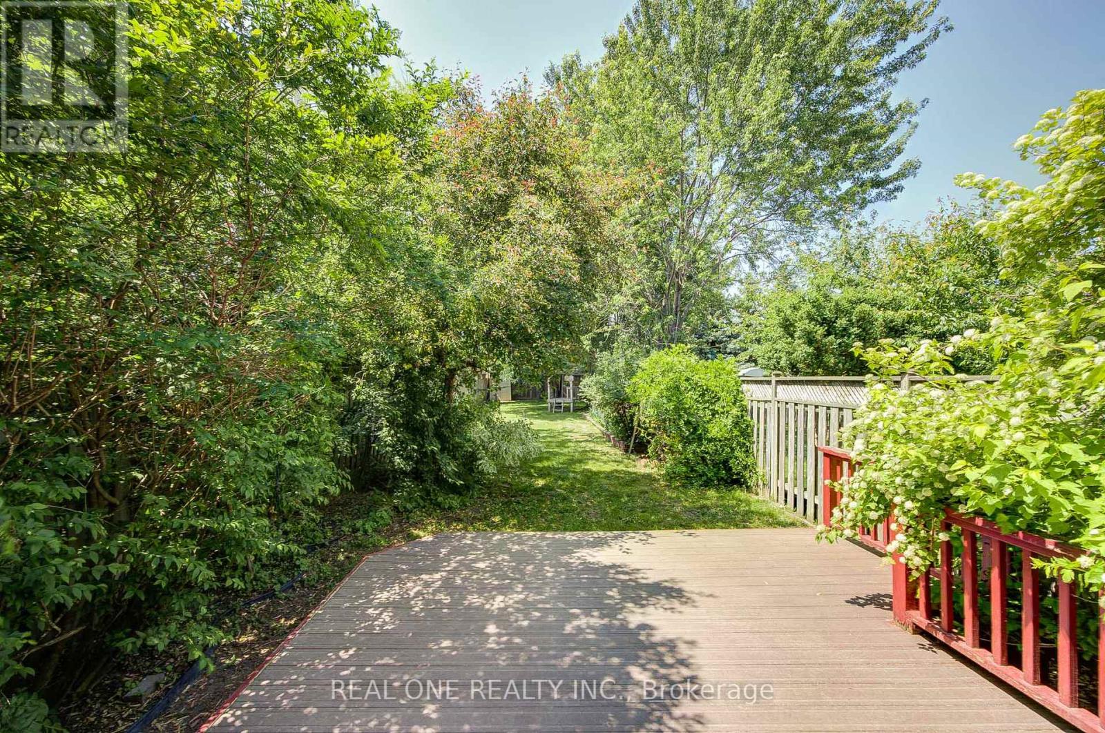2899 Westbury Court, Mississauga, Ontario  L5M 6B2 - Photo 32 - W12217967