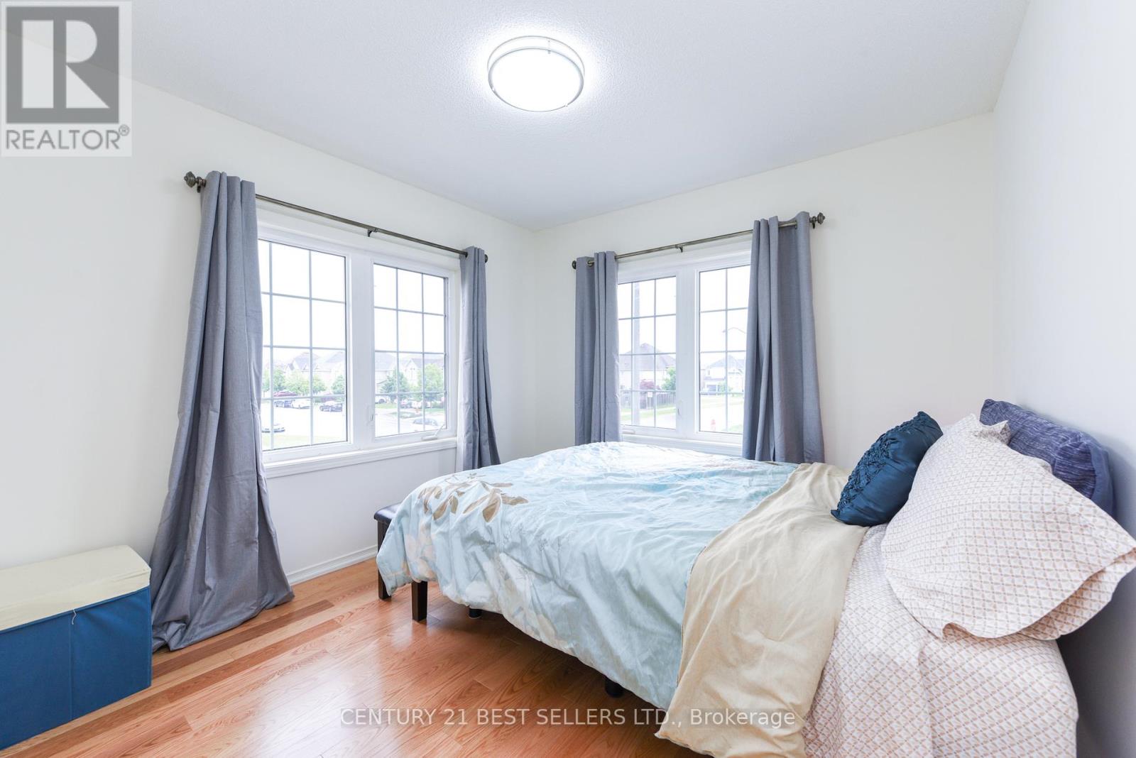 4247 Thomas Alton Boulevard, Burlington, Ontario  L7M 0N6 - Photo 23 - W12217981