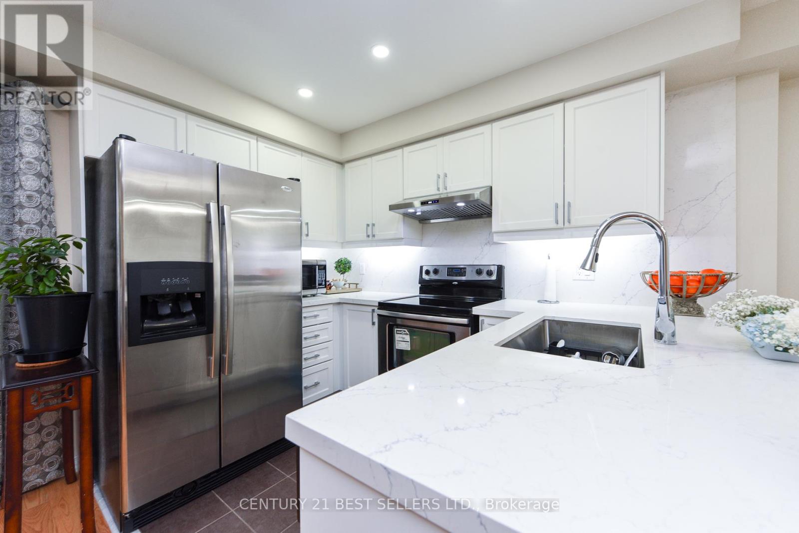 4247 Thomas Alton Boulevard, Burlington, Ontario  L7M 0N6 - Photo 8 - W12217981