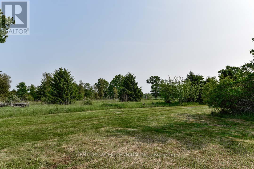 18323 Shaws Creek Road, Caledon, Ontario  L7K 1L2 - Photo 13 - W12217982