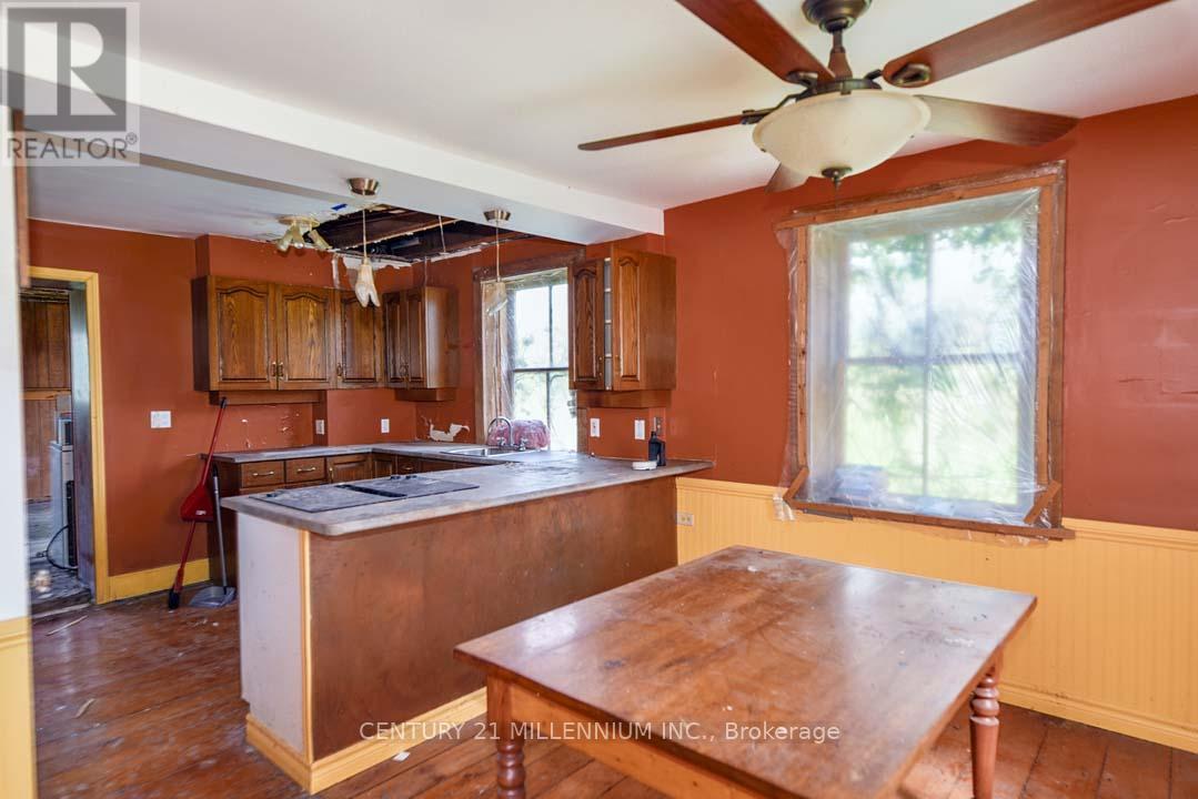 18323 Shaws Creek Road, Caledon, Ontario  L7K 1L2 - Photo 17 - W12217982