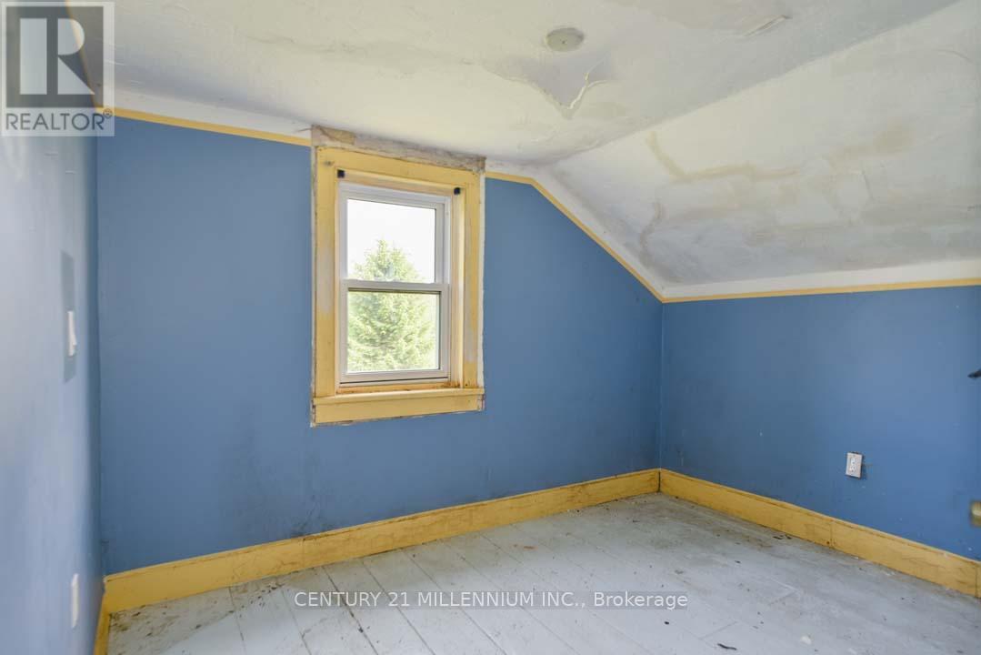 18323 Shaws Creek Road, Caledon, Ontario  L7K 1L2 - Photo 21 - W12217982