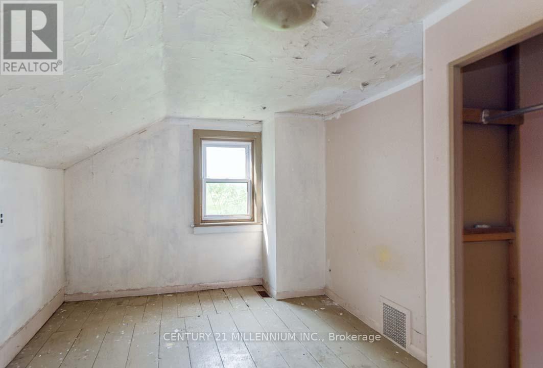 18323 Shaws Creek Road, Caledon, Ontario  L7K 1L2 - Photo 23 - W12217982