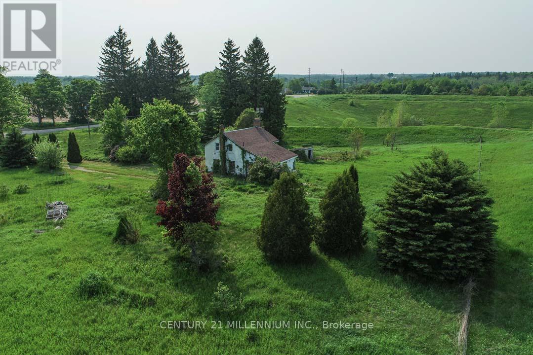 18323 Shaws Creek Road, Caledon, Ontario  L7K 1L2 - Photo 5 - W12217982