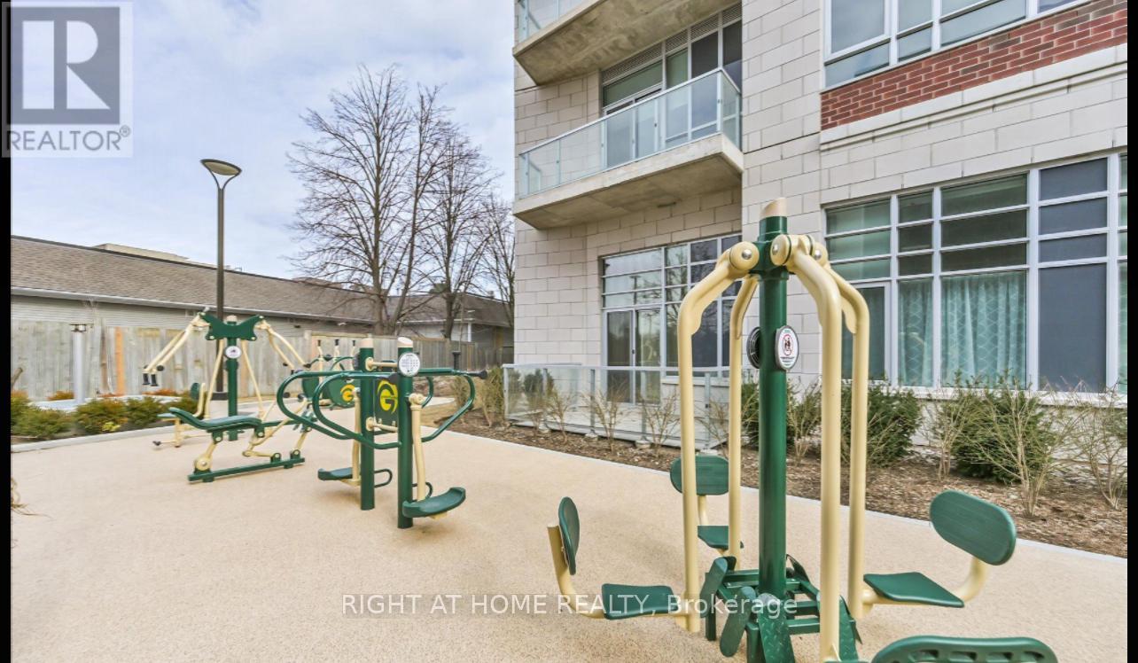 135 High Street W, Mississauga, Ontario  L5H 1K4 - Photo 43 - W12217996