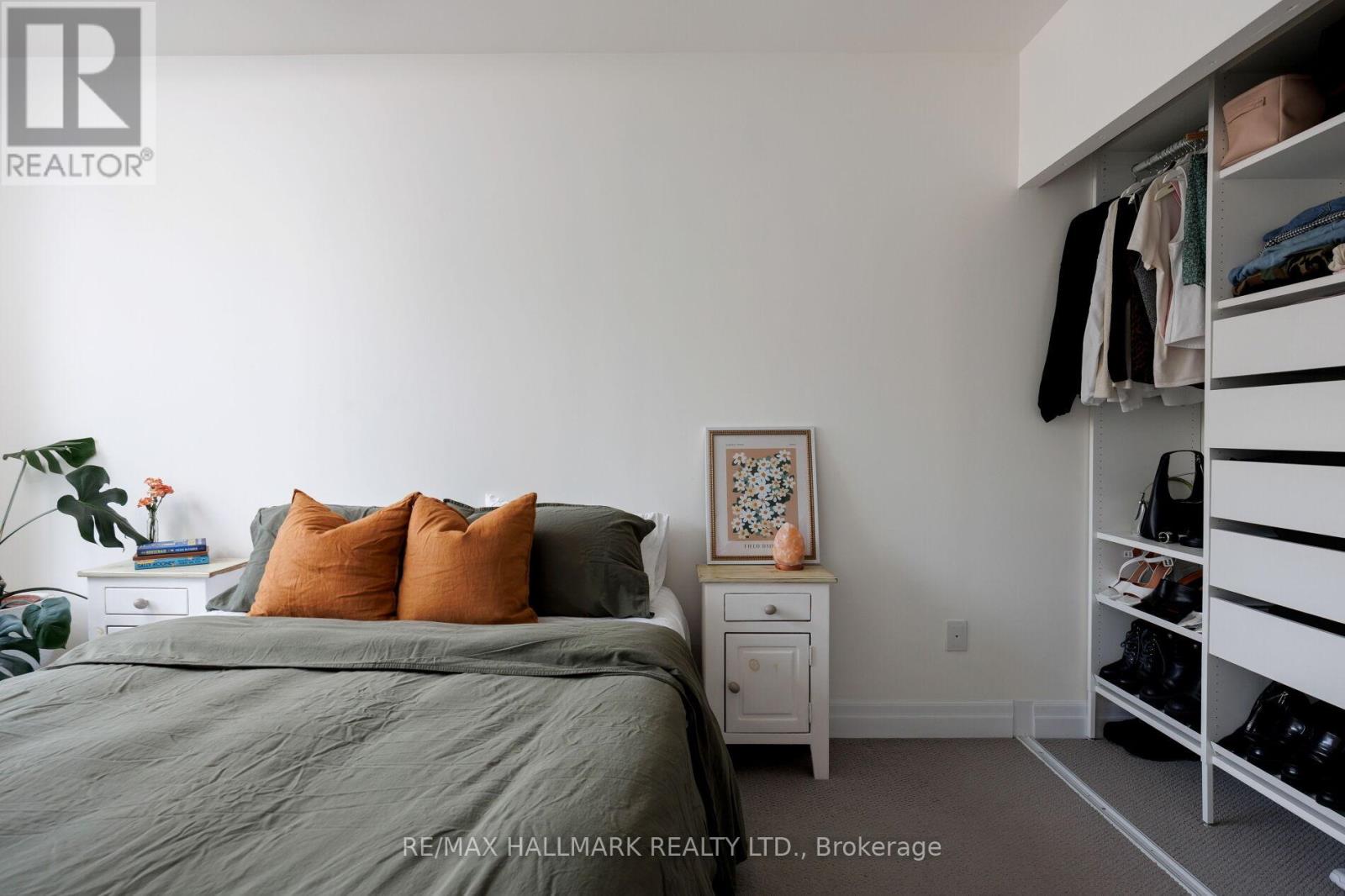 724 - 665 Cricklewood Drive, Mississauga, Ontario  L5G 0B9 - Photo 14 - W12218033