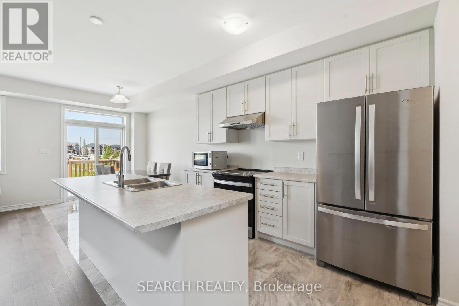 171 Vanilla Trail, Thorold, Ontario L2V 0L2 - Photo 17 - X12217978