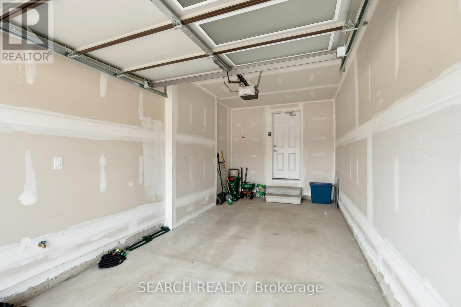 171 Vanilla Trail, Thorold, Ontario L2V 0L2 - Photo 46 - X12217978