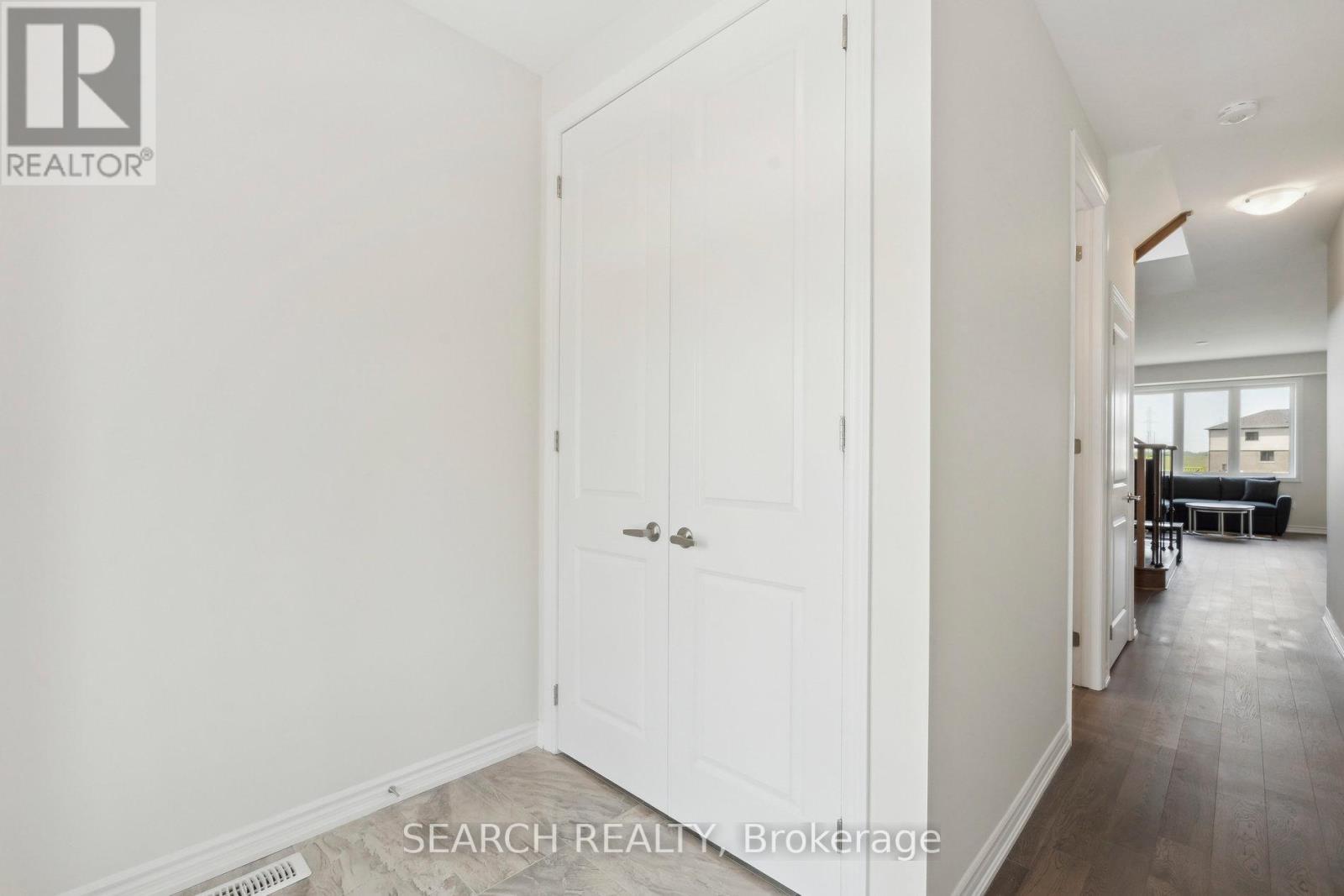 171 Vanilla Trail, Thorold, Ontario L2V 0L2 - Photo 6 - X12217978