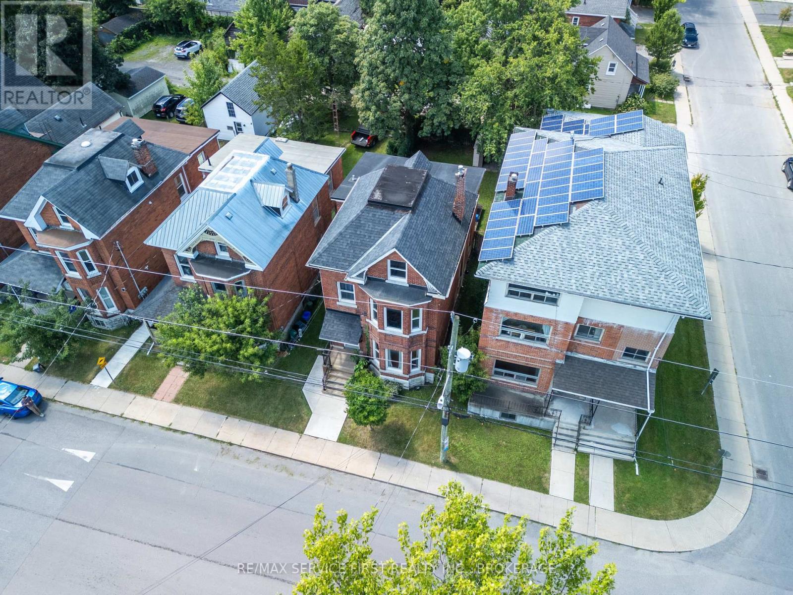 392 Alfred Street, Kingston (East Of Sir John A. Blvd), Ontario  K7K 4H7 - Photo 10 - X12218051