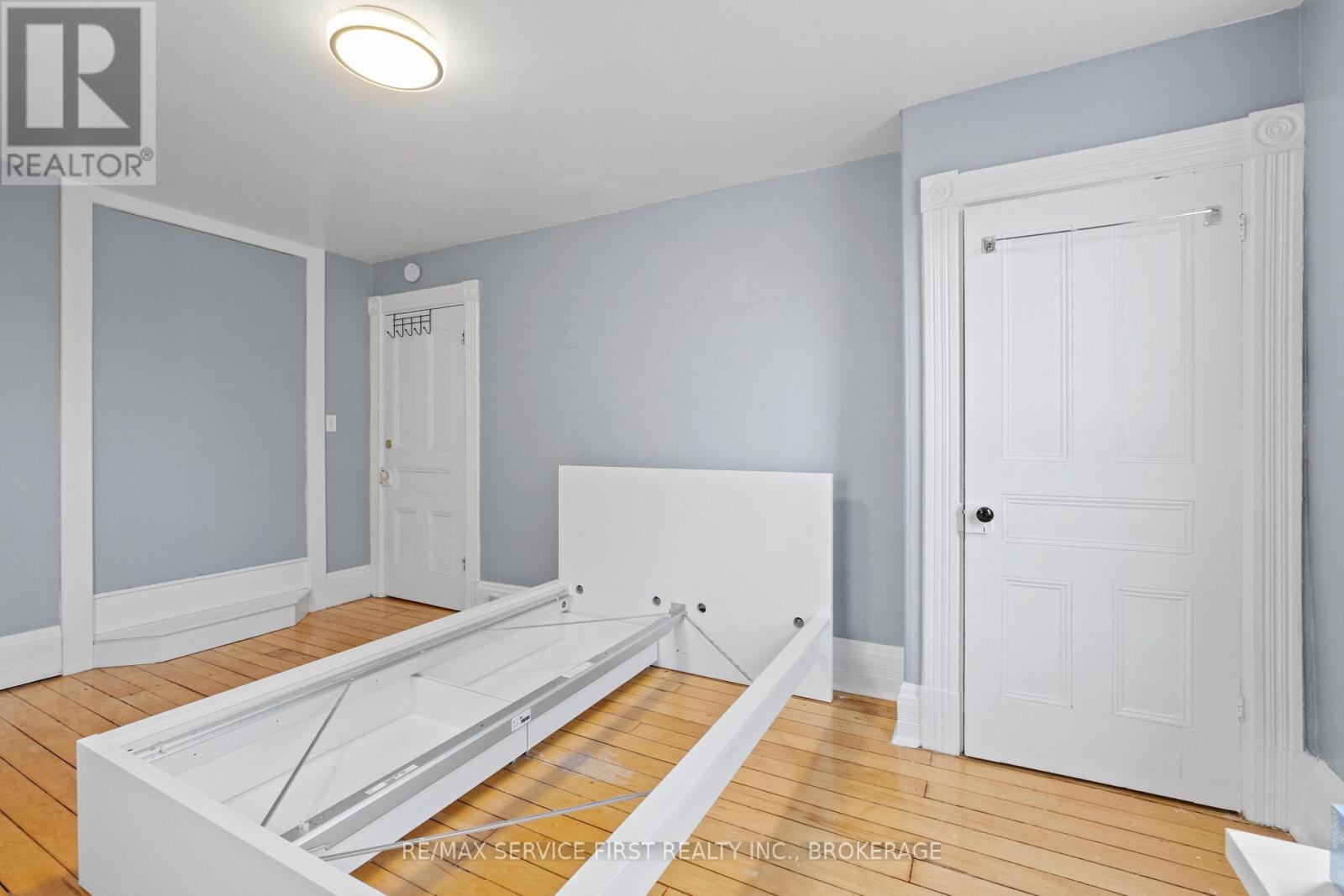 392 Alfred Street, Kingston (East Of Sir John A. Blvd), Ontario  K7K 4H7 - Photo 30 - X12218051