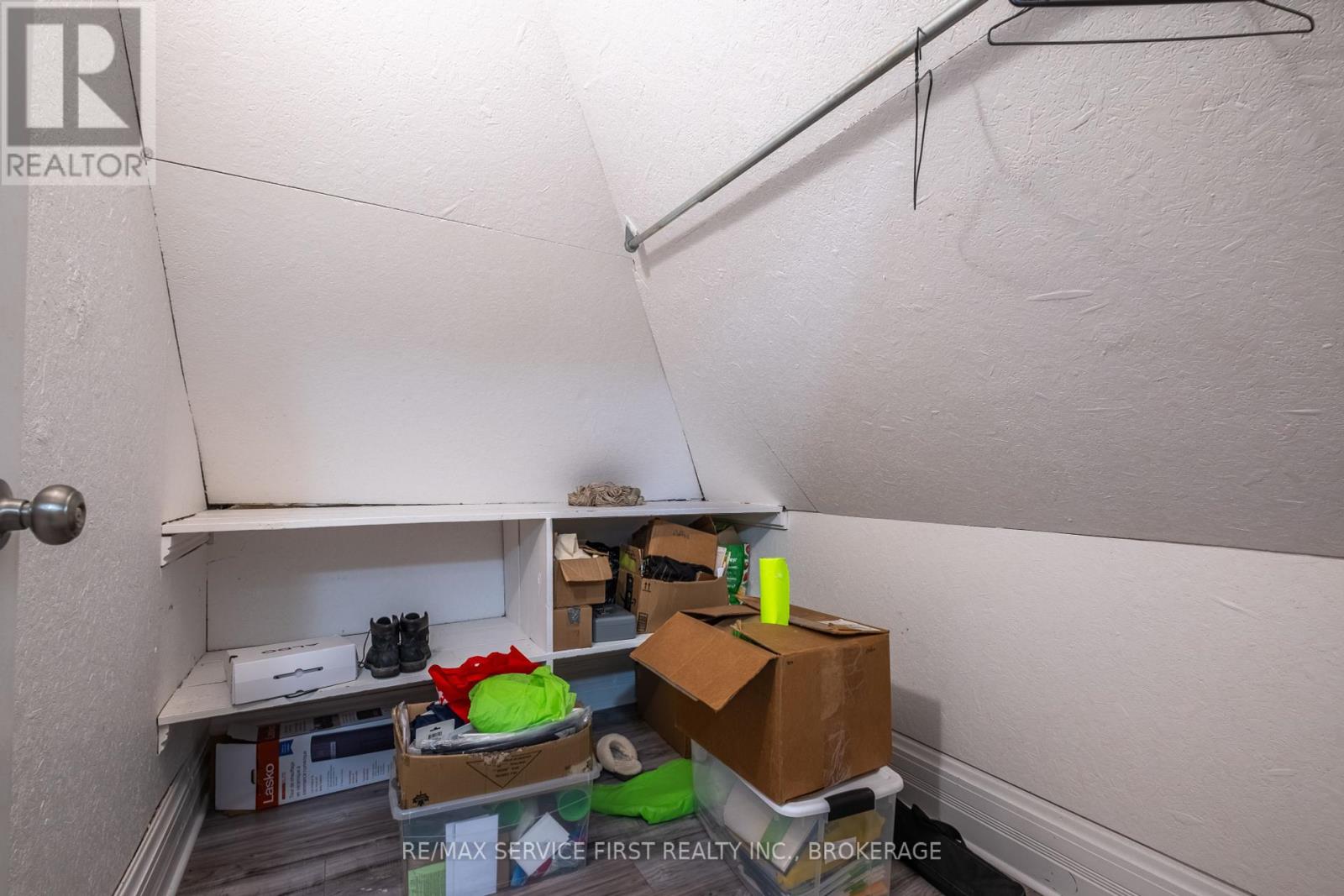 392 Alfred Street, Kingston (East Of Sir John A. Blvd), Ontario  K7K 4H7 - Photo 41 - X12218051