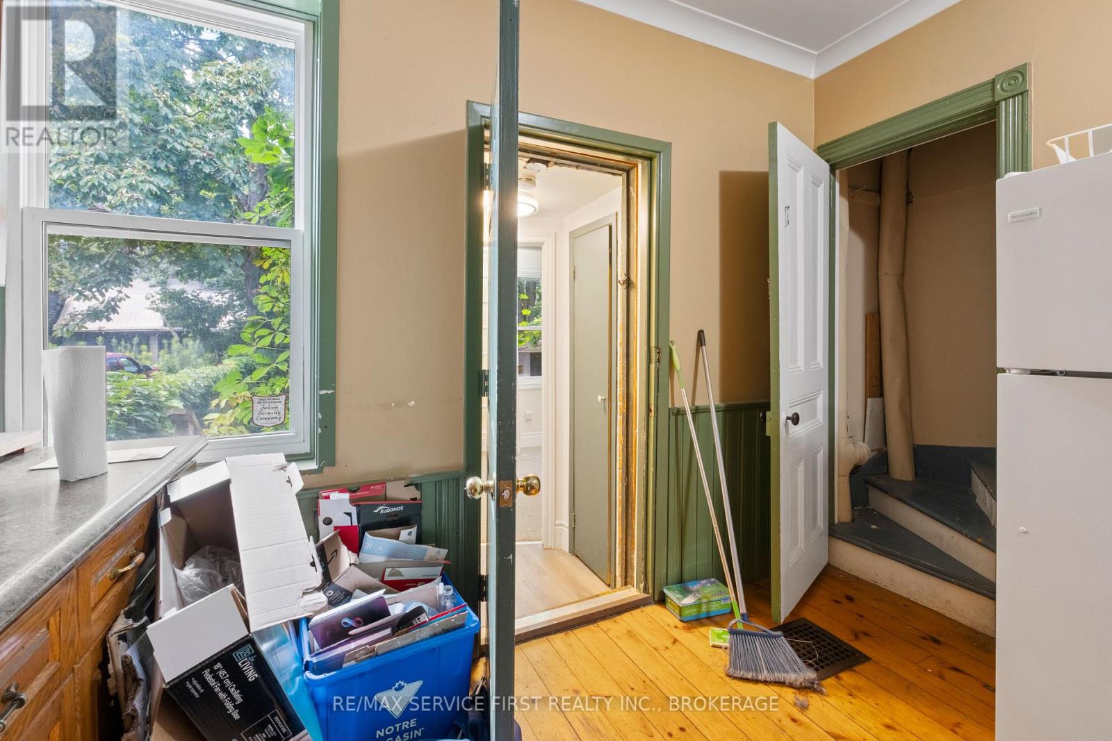392 Alfred Street, Kingston (East Of Sir John A. Blvd), Ontario  K7K 4H7 - Photo 26 - X12218055