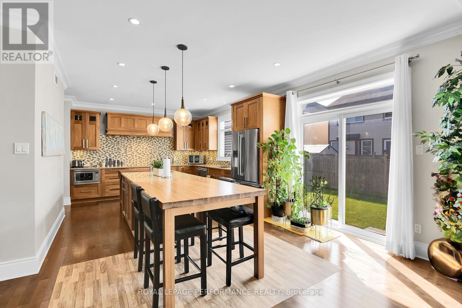 509 Egret Way, Ottawa, Ontario  K2J 5V3 - Photo 9 - X12218061