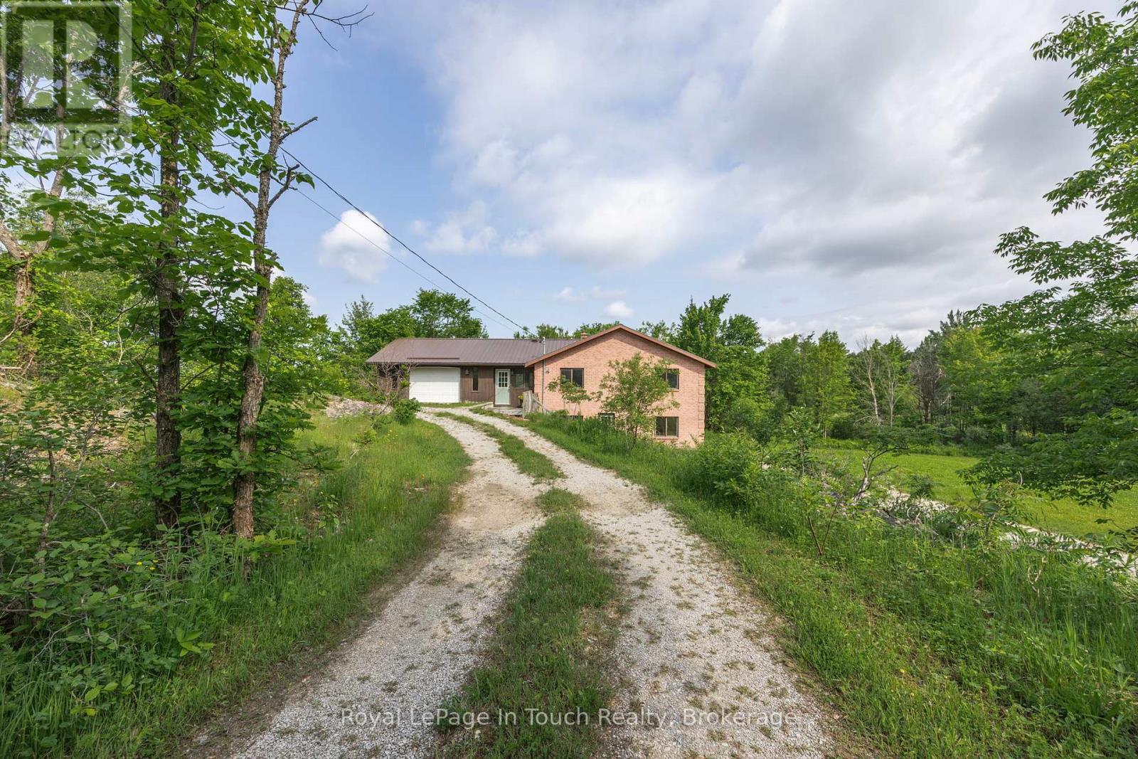 1076 KITCHEN SIDE ROAD, Severn, Ontario