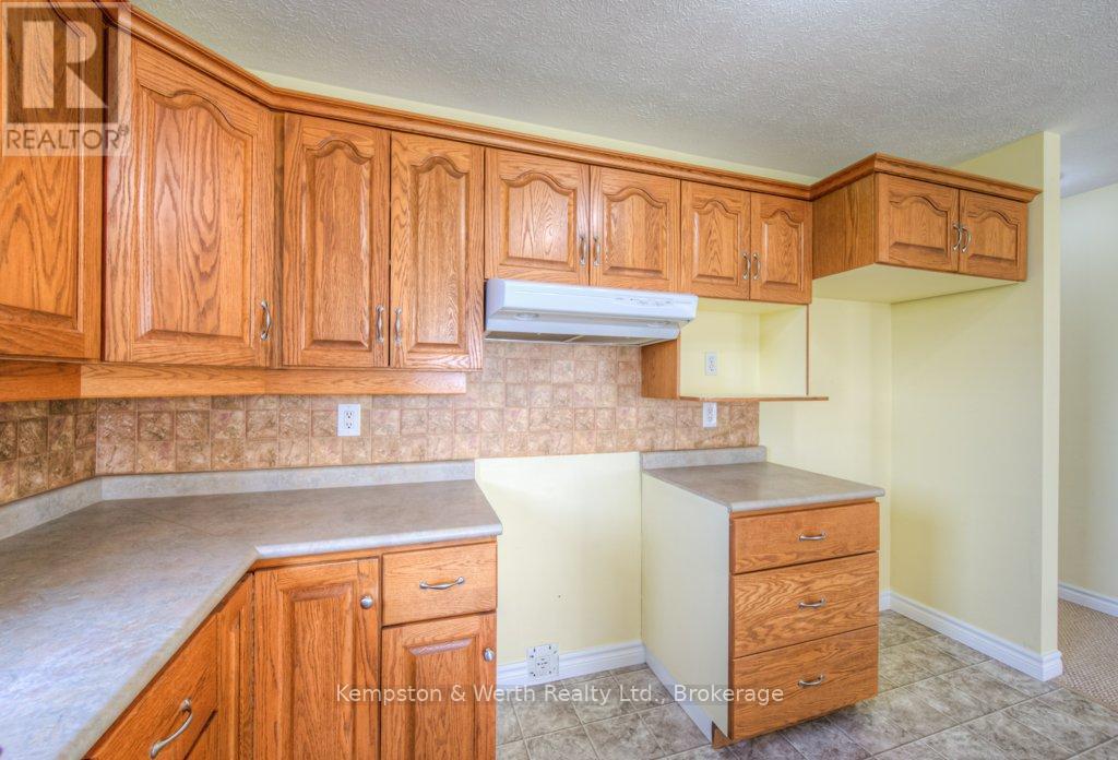 8430 175 Road, North Perth, Ontario  N0G 1Y0 - Photo 15 - X12218068
