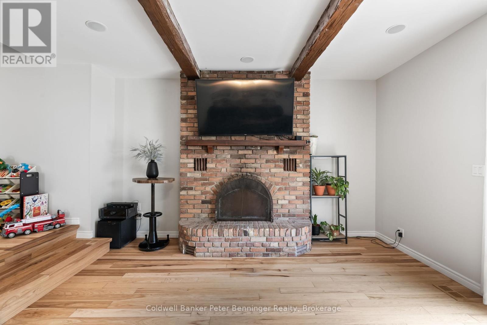 12 Peter Street S, South Bruce, Ontario  N0G 2J0 - Photo 8 - X12218069