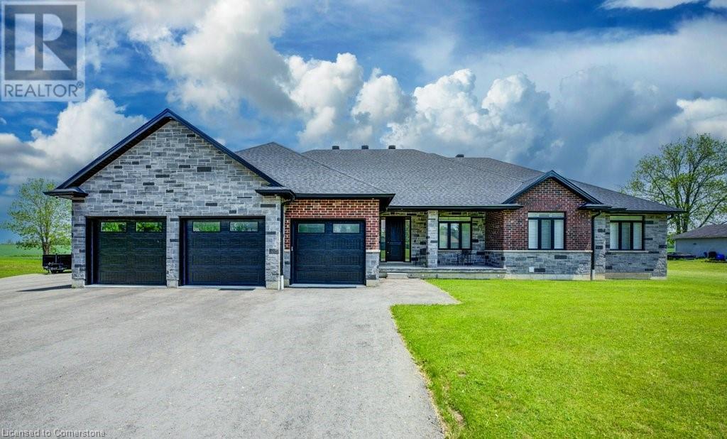 1211 Woodburn Road, Binbrook, Ontario  L0R 1P0 - Photo 4 - 40740004