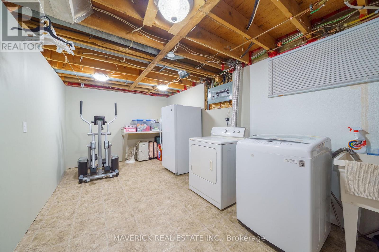 485 Griffith Street, London South, Ontario  N6K 2S3 - Photo 26 - X12215926