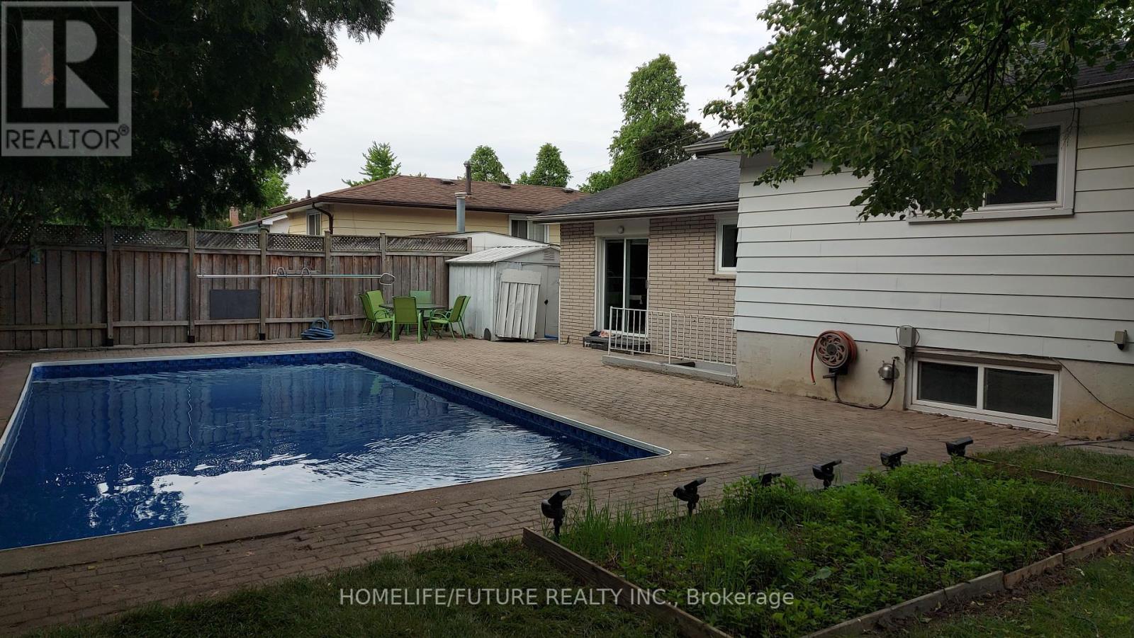 243 Acadia Drive, Oshawa (Eastdale), Ontario  L1G 1X9 - Photo 42 - E12214520