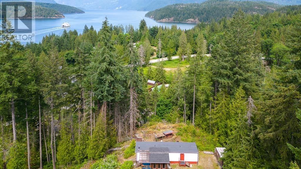 5349 MOUNTAINVIEW ROAD, Madeira Park, British Columbia