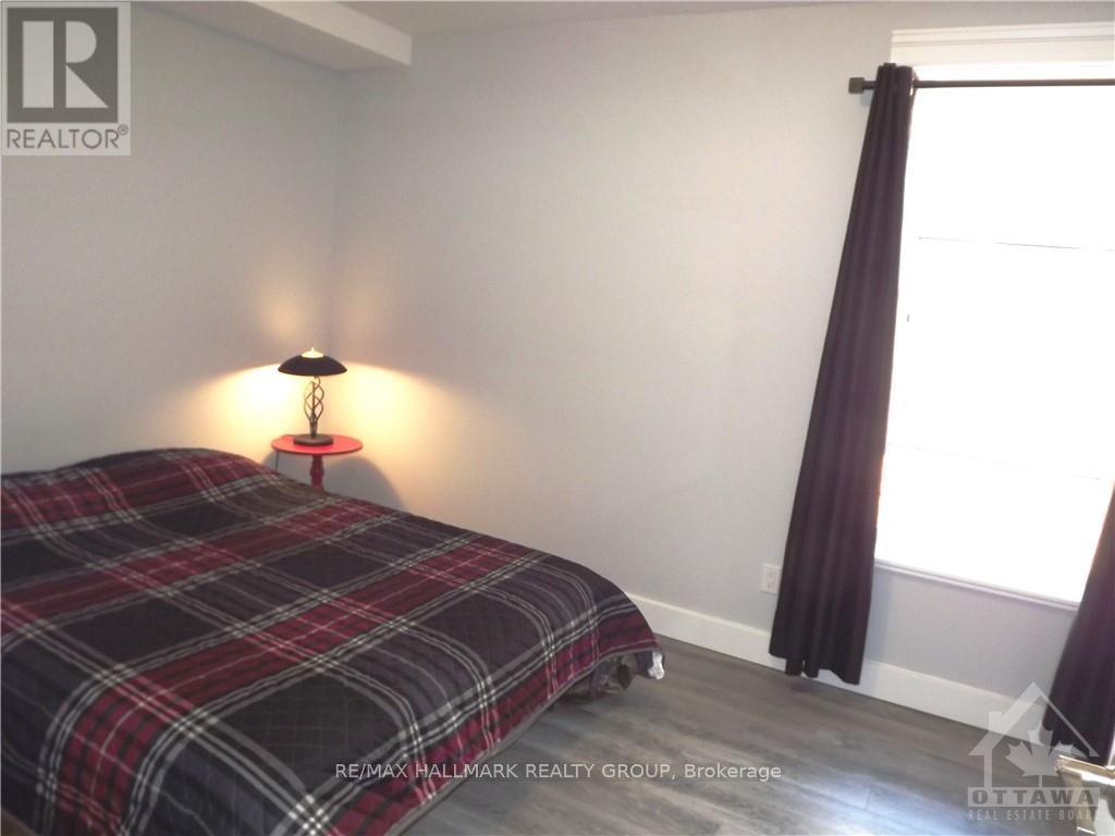 2 - 381 Cooper Street E, Ottawa, Ontario  K2P 0G8 - Photo 10 - X12218092