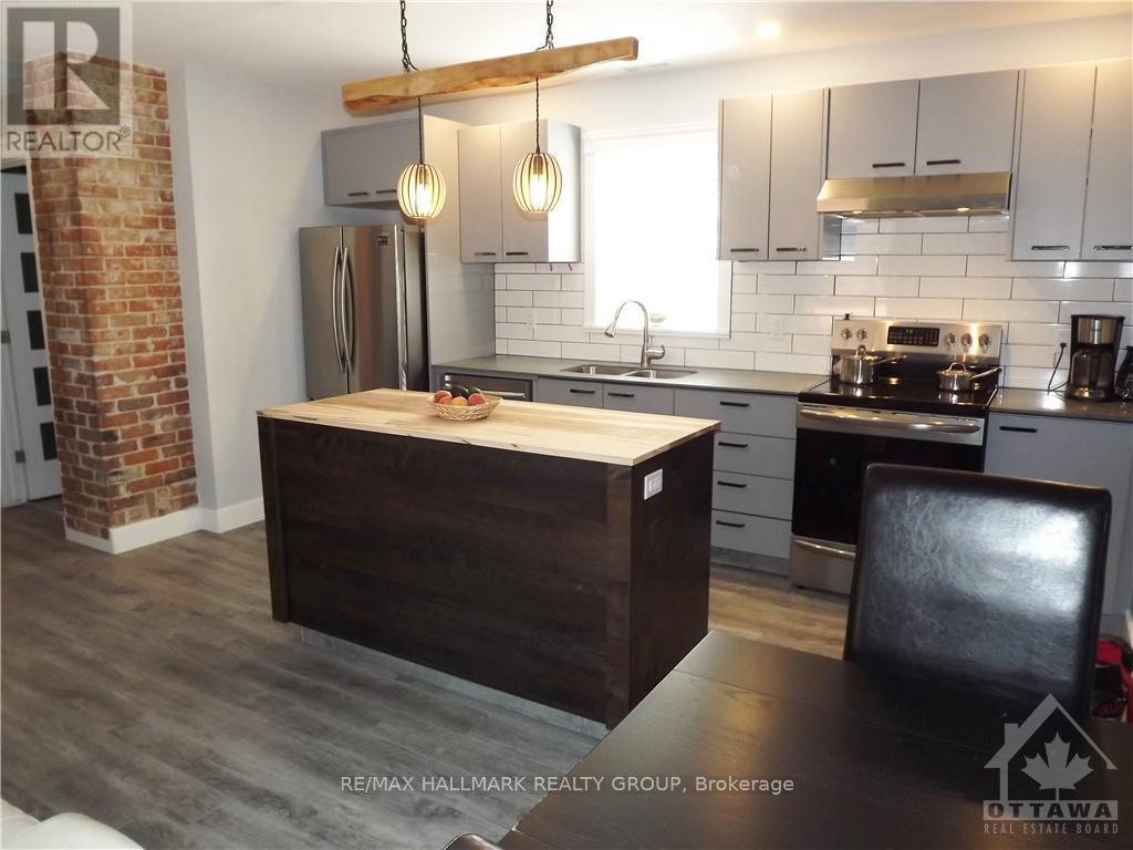 2 - 381 Cooper Street E, Ottawa, Ontario  K2P 0G8 - Photo 8 - X12218092