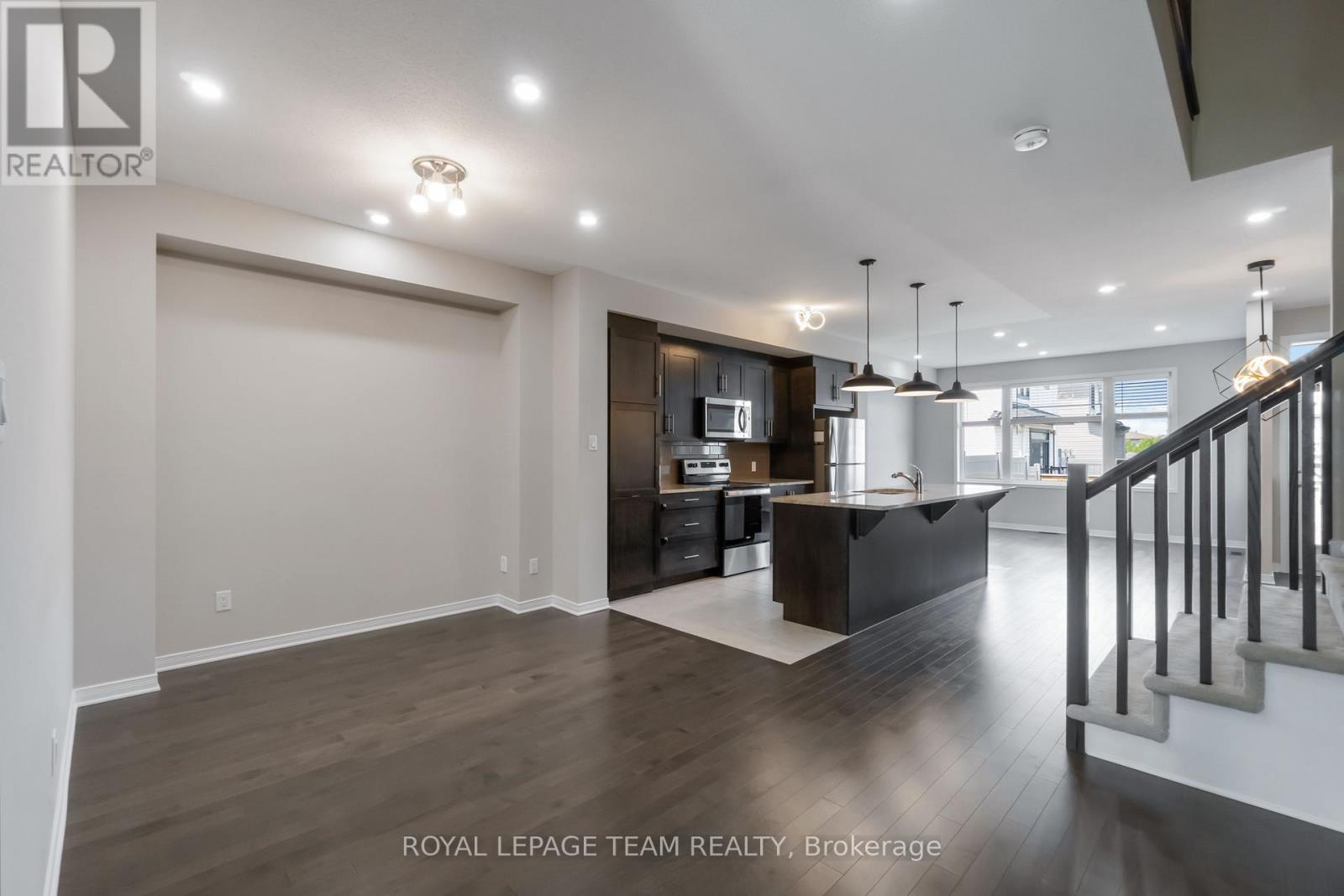 499 Cope Drive, Ottawa, Ontario  K2V 0P1 - Photo 8 - X12218095